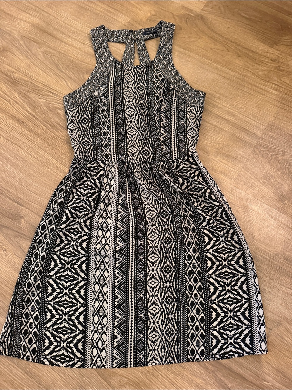 American Eagle | Black and White Dress | 00